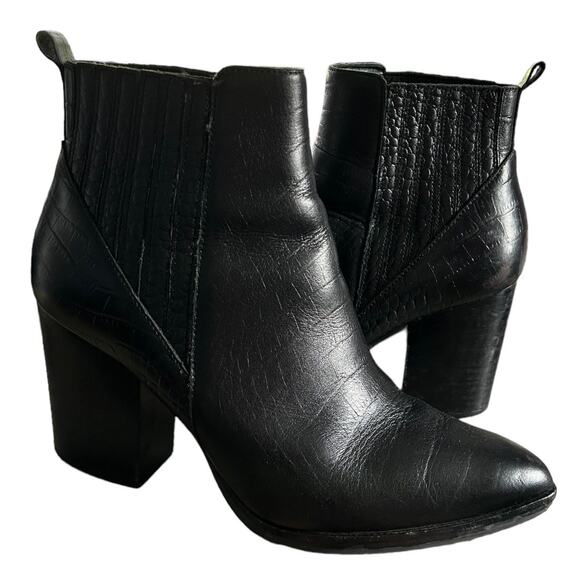 Marc Fisher Alva Pointy Toe Bootie Black Leather 3.5” Block Heel Size 9 - Picture 1 of 7